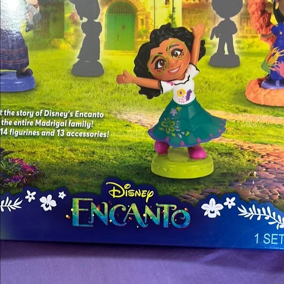 Disney Encanto Advent Calendar - Picture 2 of 10